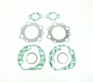 YLÄT.SRJ SUZUKI GT500 76-77